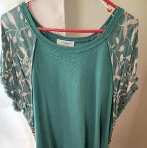 Umgee top, size 1x, green multi